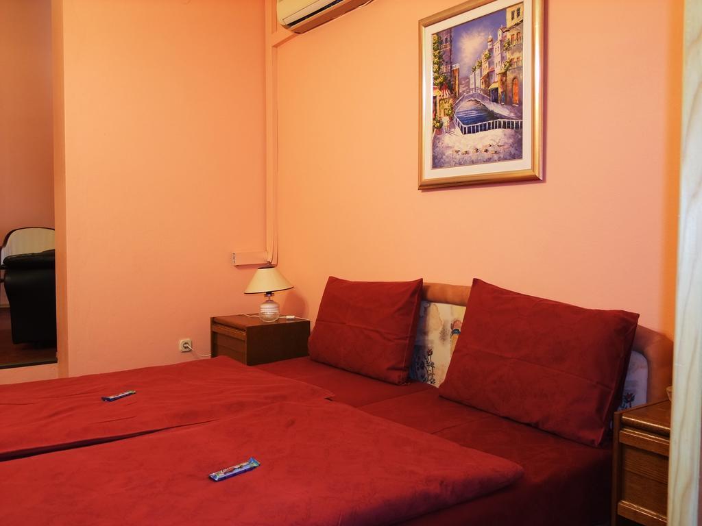 Bed & Breakfast Vila Stanisic Пожега Стая снимка