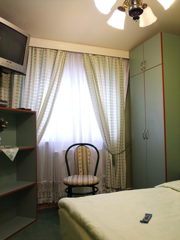 Bed & Breakfast Vila Stanisic Пожега Стая снимка