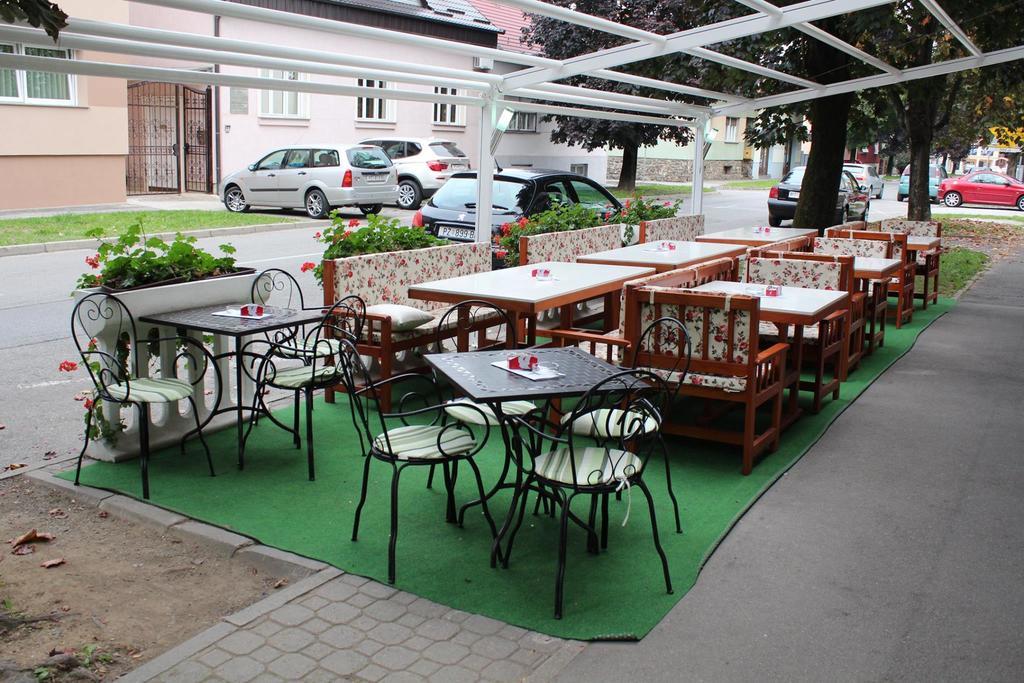 Bed & Breakfast Vila Stanisic Пожега Екстериор снимка